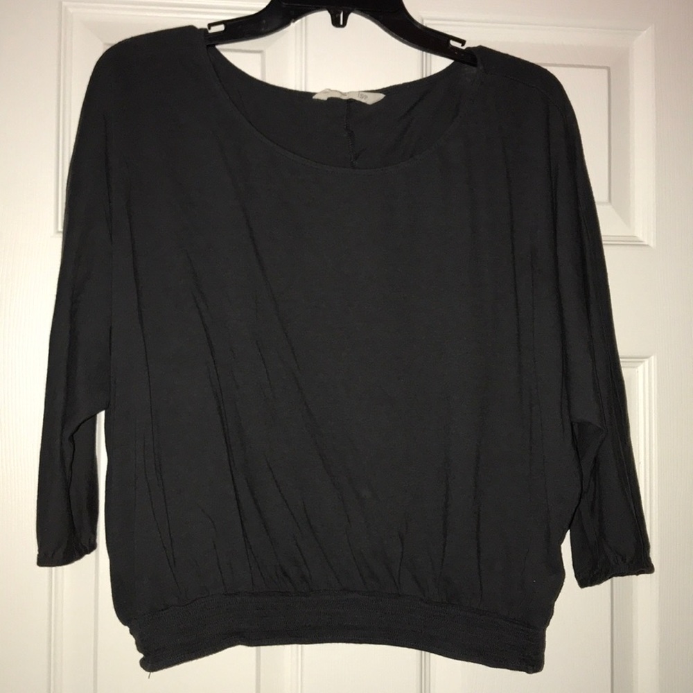dark gray/ black top